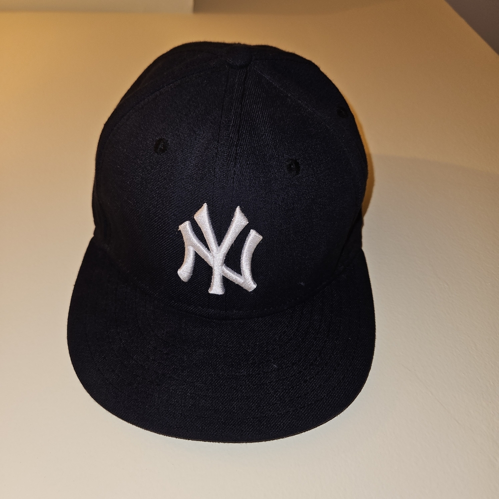 New Era Black 59FIFTY Fitted Cap
